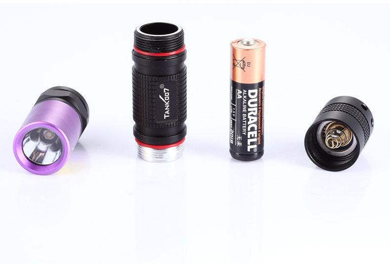 1459828796423620.jpg 手電筒廠家